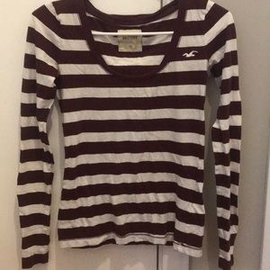 Hollister maroon and white striped t-shirt